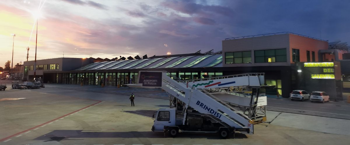 Aer Lingus Airlines BDS Terminal – Brindisi Airport