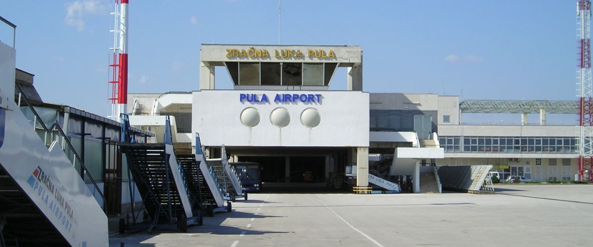 Lufthansa Airlines PUY Terminal – Pula Airport