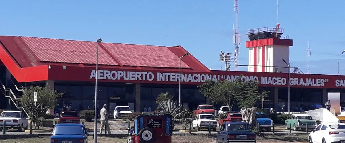 VivaAerobus SCU Terminal – Antonio Maceo Airport