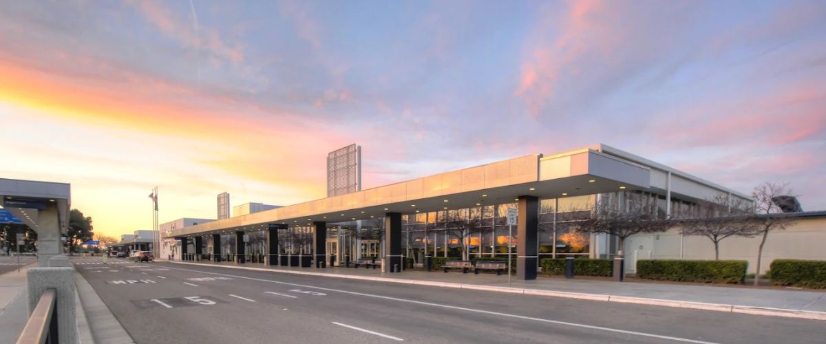 Lufthansa Airlines FAT Terminal – Fresno Yosemite International Airport