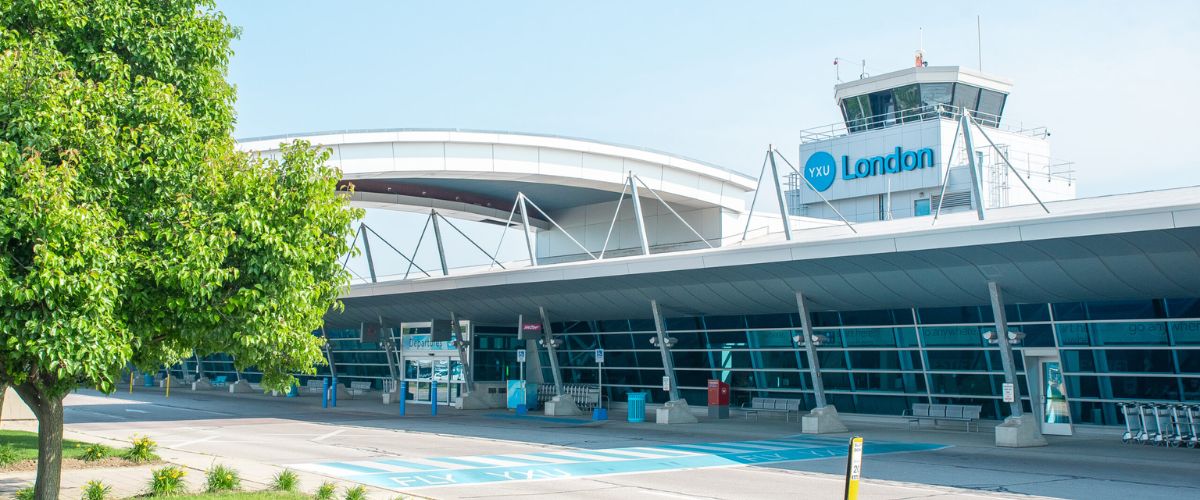 Air Transat YXU Terminal – London Airport