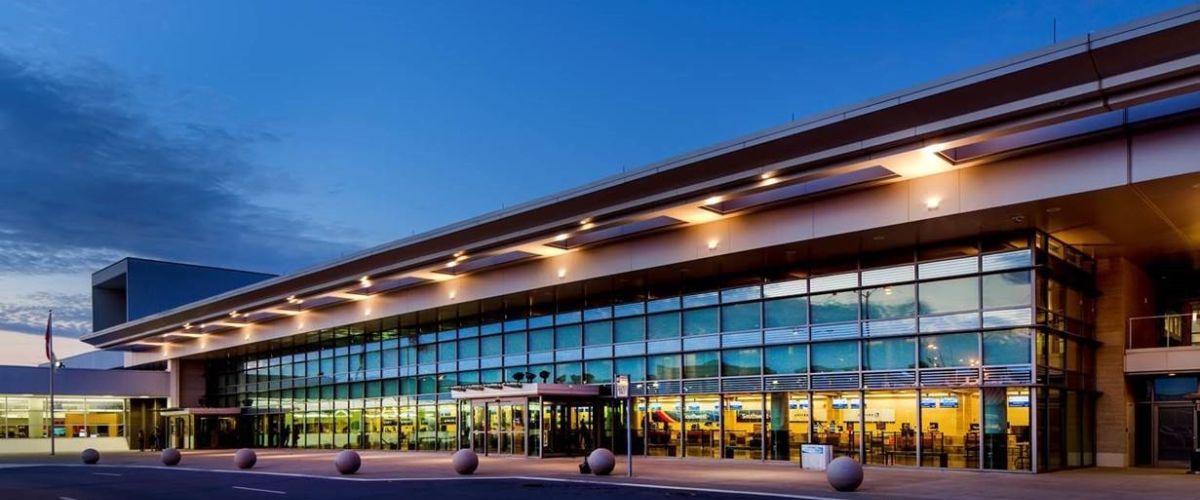 Lufthansa Airlines LIT Terminal – Bill and Hillary Clinton National Airport